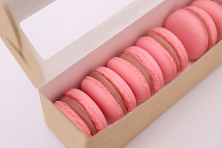 Пирожное воздушное макарон «Клубничный»